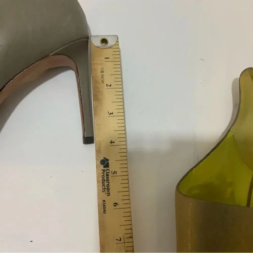 Coach Manhattan Genuine Leather Grey Stiletto Sandal Size 7.5 B